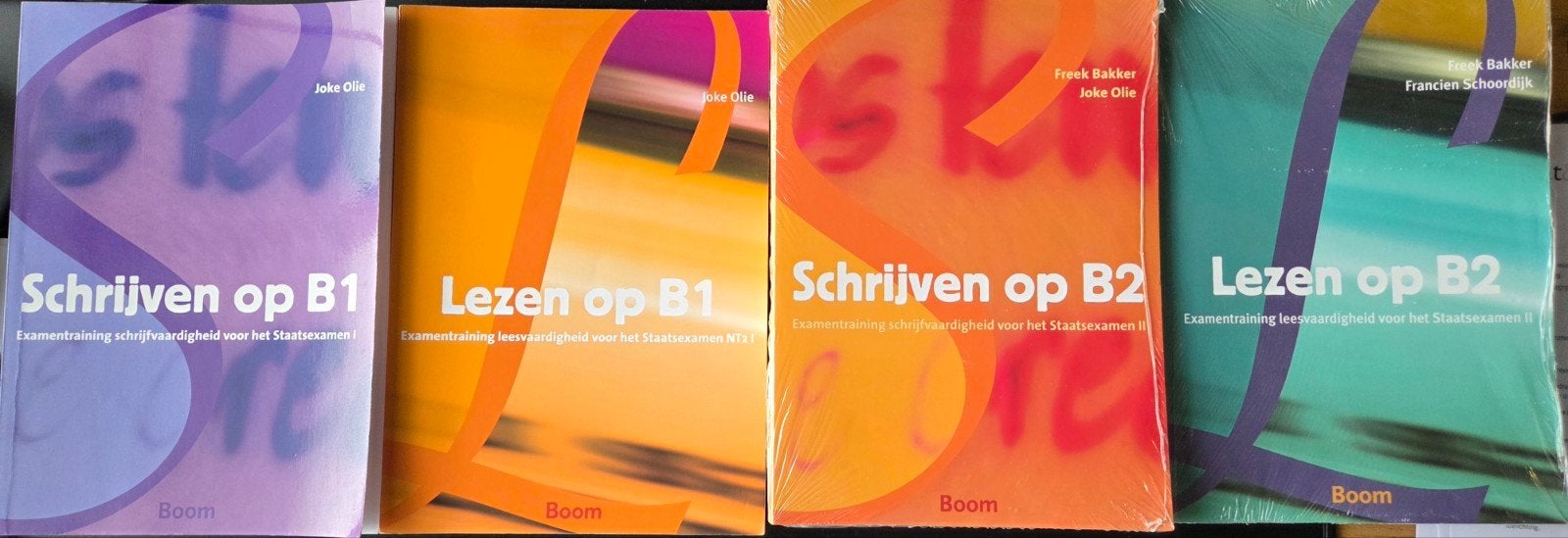 Examentraining Nederlands B1 & B2 (Schrijven & Lezen), Boeken, Ophalen, Jake Olle, Frank Bakker, Francien Schoonhoven, Zo goed als nieuw