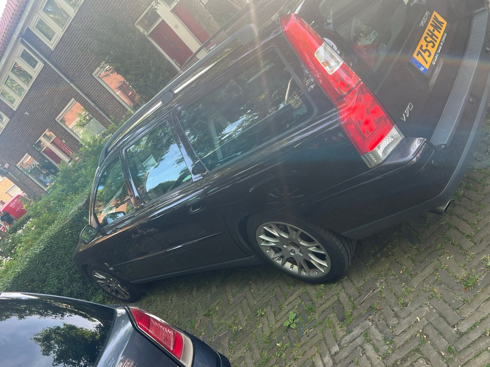 Volvo V70 2.4 D5 136KW Geartronic 2006, Auto's, 1800 kg, Zwart, Overige kleuren, Elektrische buitenspiegels