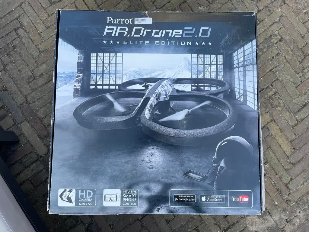Parrot AR.Drone 2.0 Elite Edition, Gebruikt, Cameradrone, Minder dan 100 meter, 15 tot 30 minuten