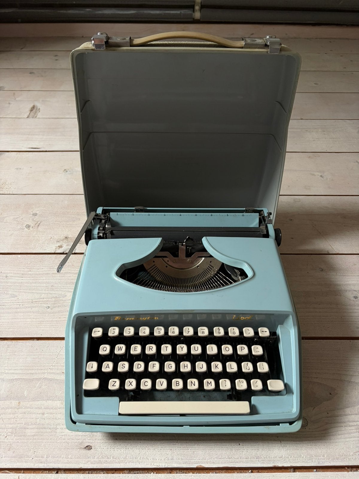 Typemachine Remmington Idool pastelblauw, Ophalen, Gebruikt