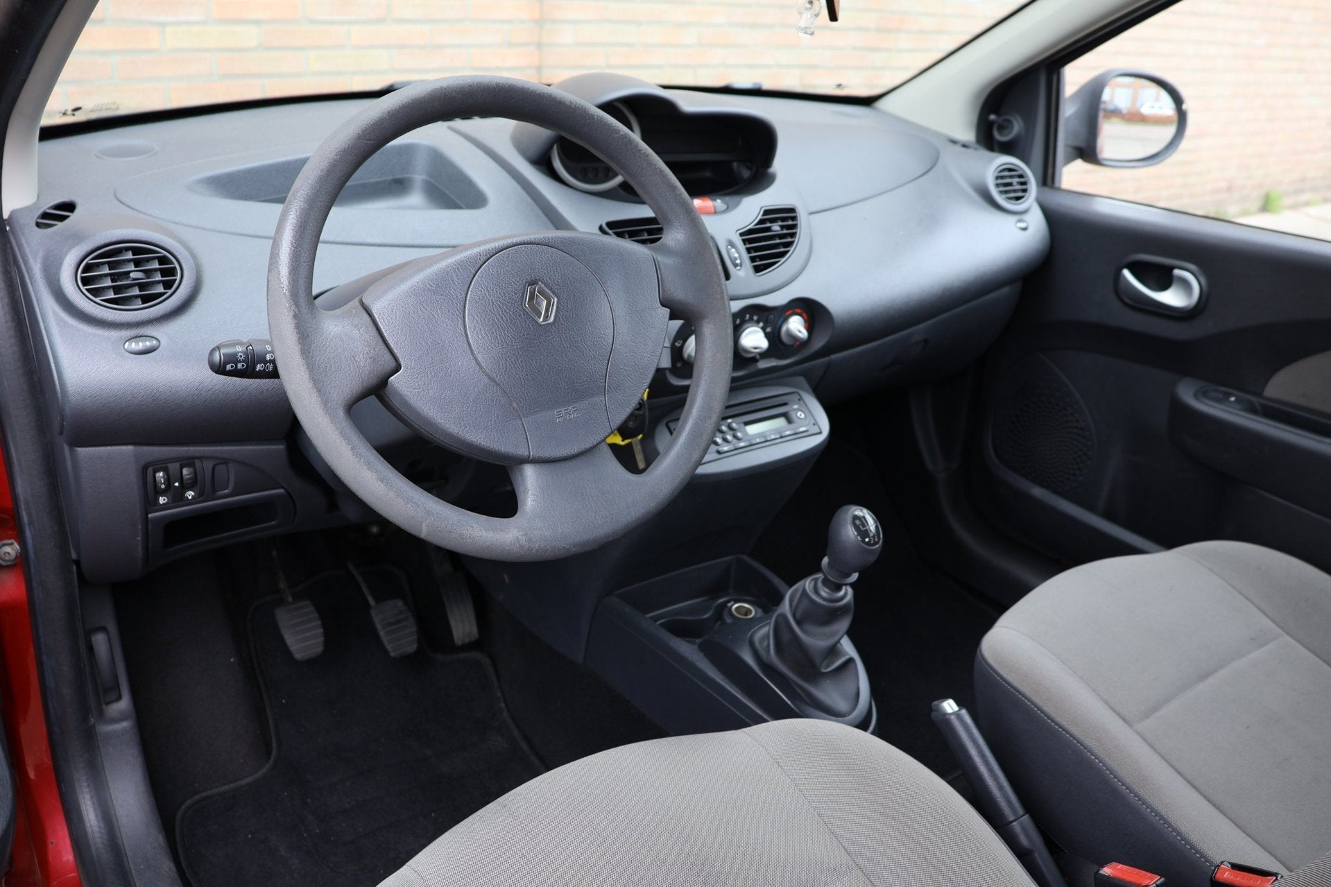 Renault Twingo 1.2-16V Authentique |Airco|NAP, Auto's, 839 kg, Gebruikt, 4 cilinders, 4 stoelen