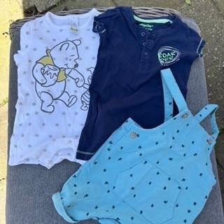 3-delige baby zomerset: tuinbroek & 2 playsuits - Maat 68/74, Kinderen en Baby's, Babykleding | Maat 74, Gebruikt, Jongetje of Meisje