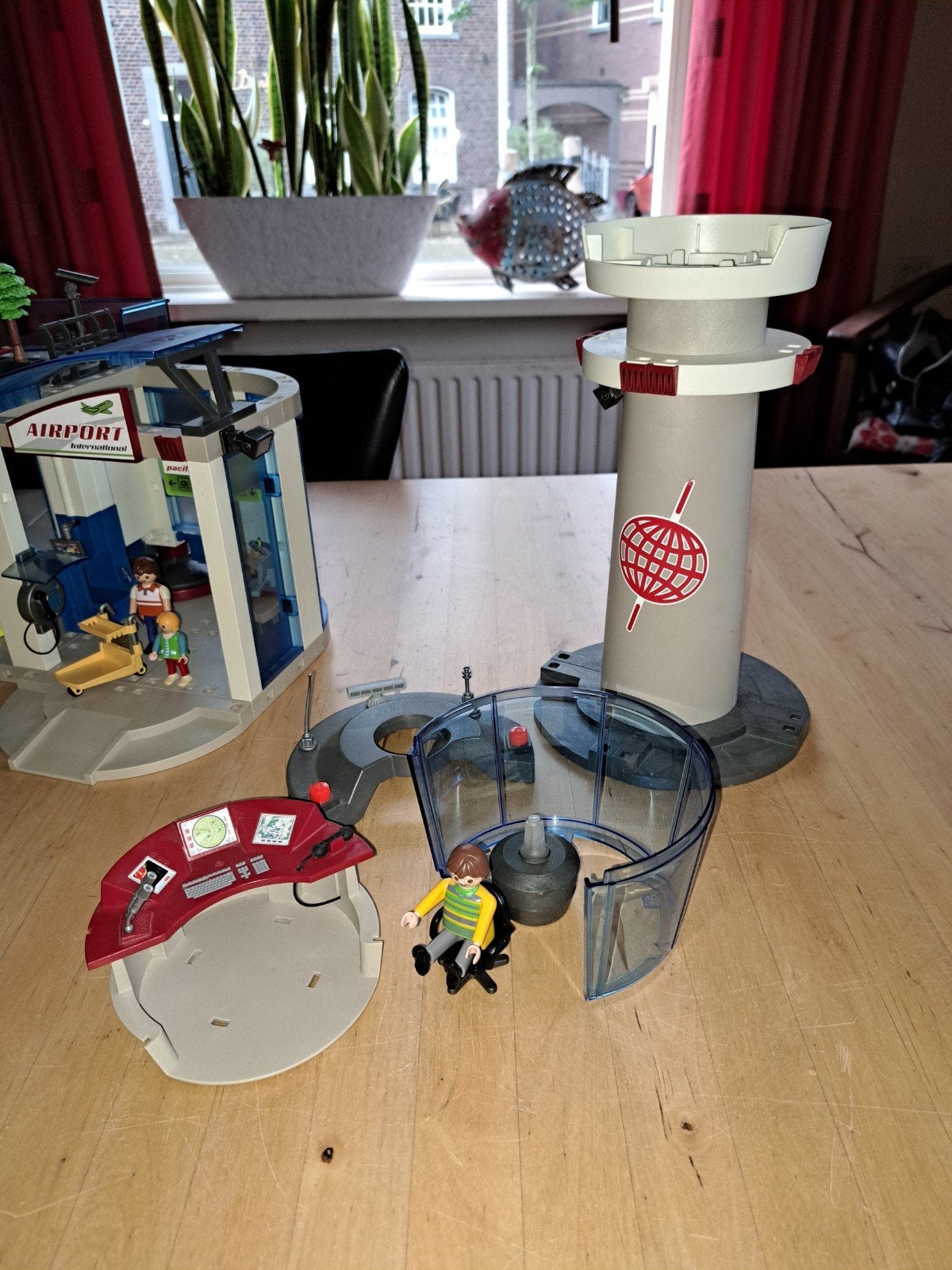 Playmobil vliegveld, Ophalen of Verzenden, Zo goed als nieuw
