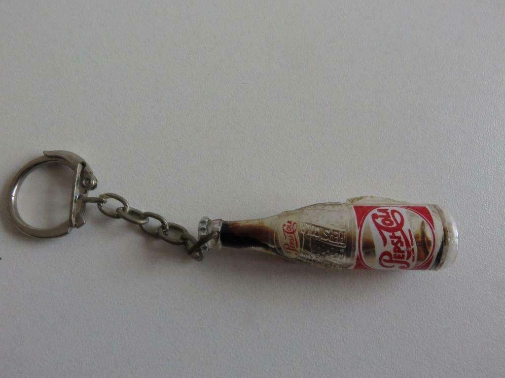 Vintage Pepsi Cola sleutelhanger, Ophalen of Verzenden, Zo goed als nieuw, Merk
