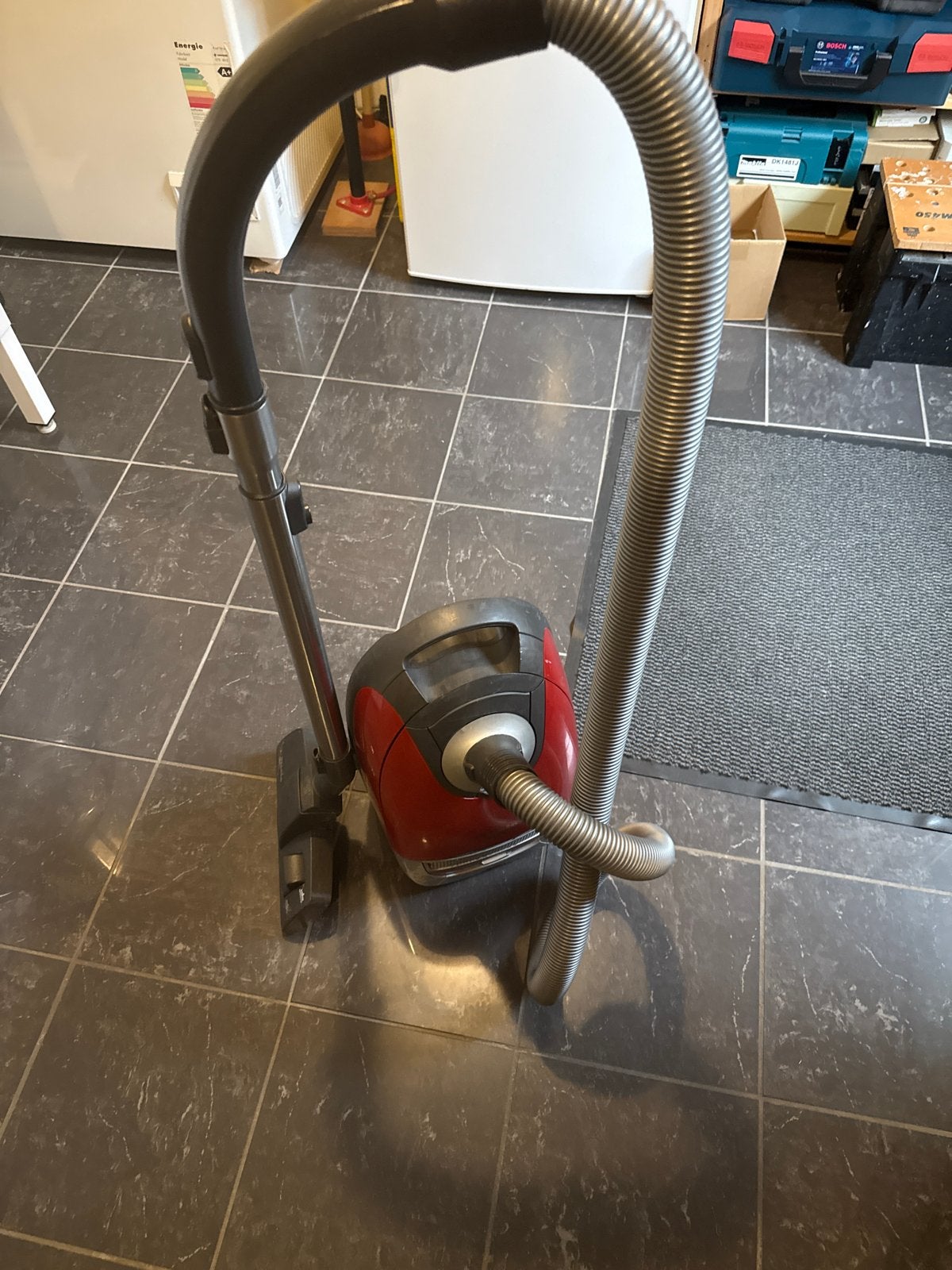 Miele Cat & Dog 5000 stofzuiger - Krachtig en compleet, Gebruikt, Miele, 2000 watt of meer, Ophalen