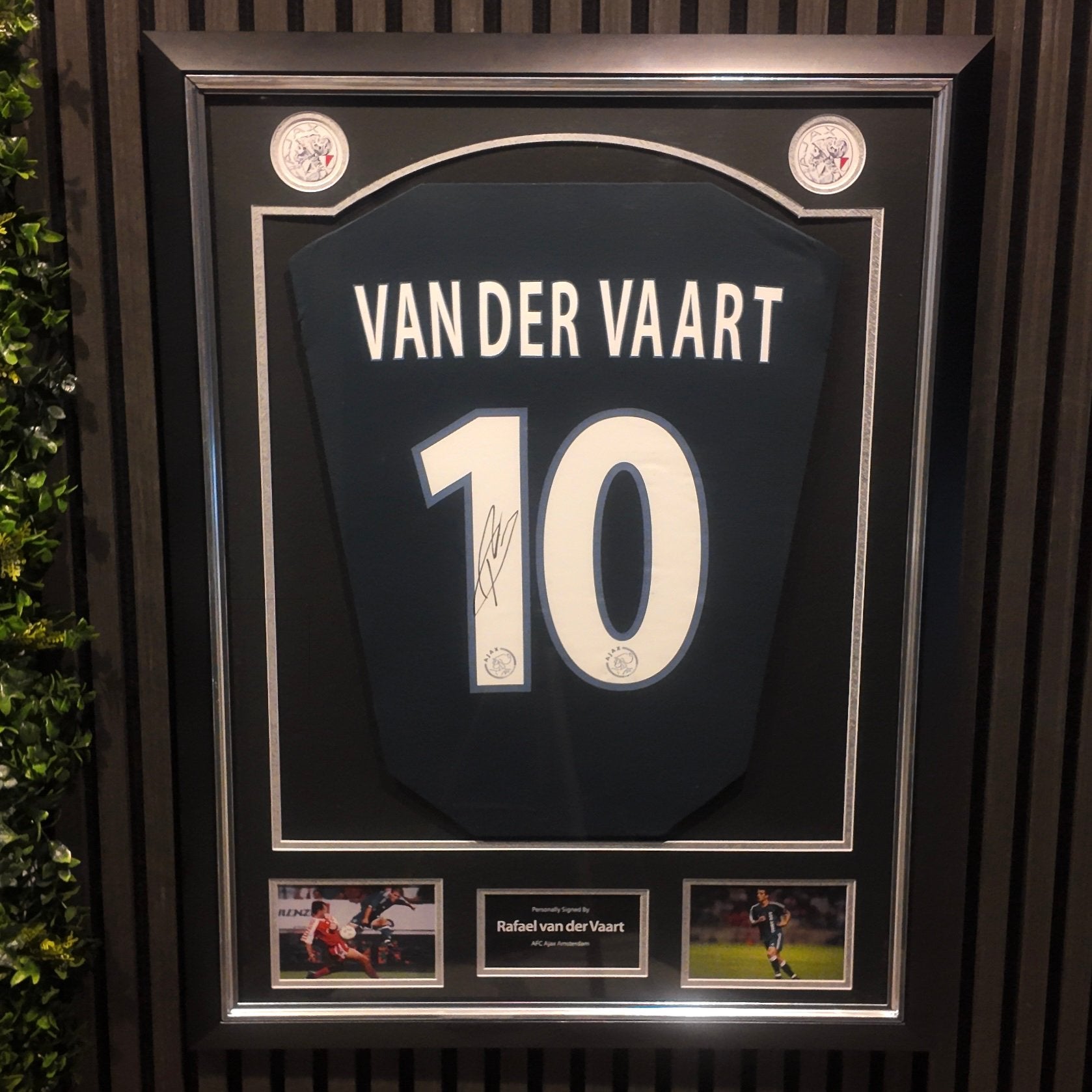 Rafael van der Vaart gesigneerd shirt Ajax 03/04 ingelijst, Verzamelen, Verzenden, Zo goed als nieuw, Ajax, Shirt
