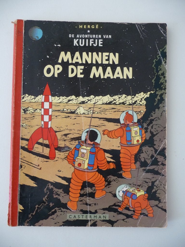 Stripboek KUIFJE - MANNEN OP DE MAAN - rood linnen rug, Boeken, Eén stripboek, Ophalen of Verzenden, Gelezen