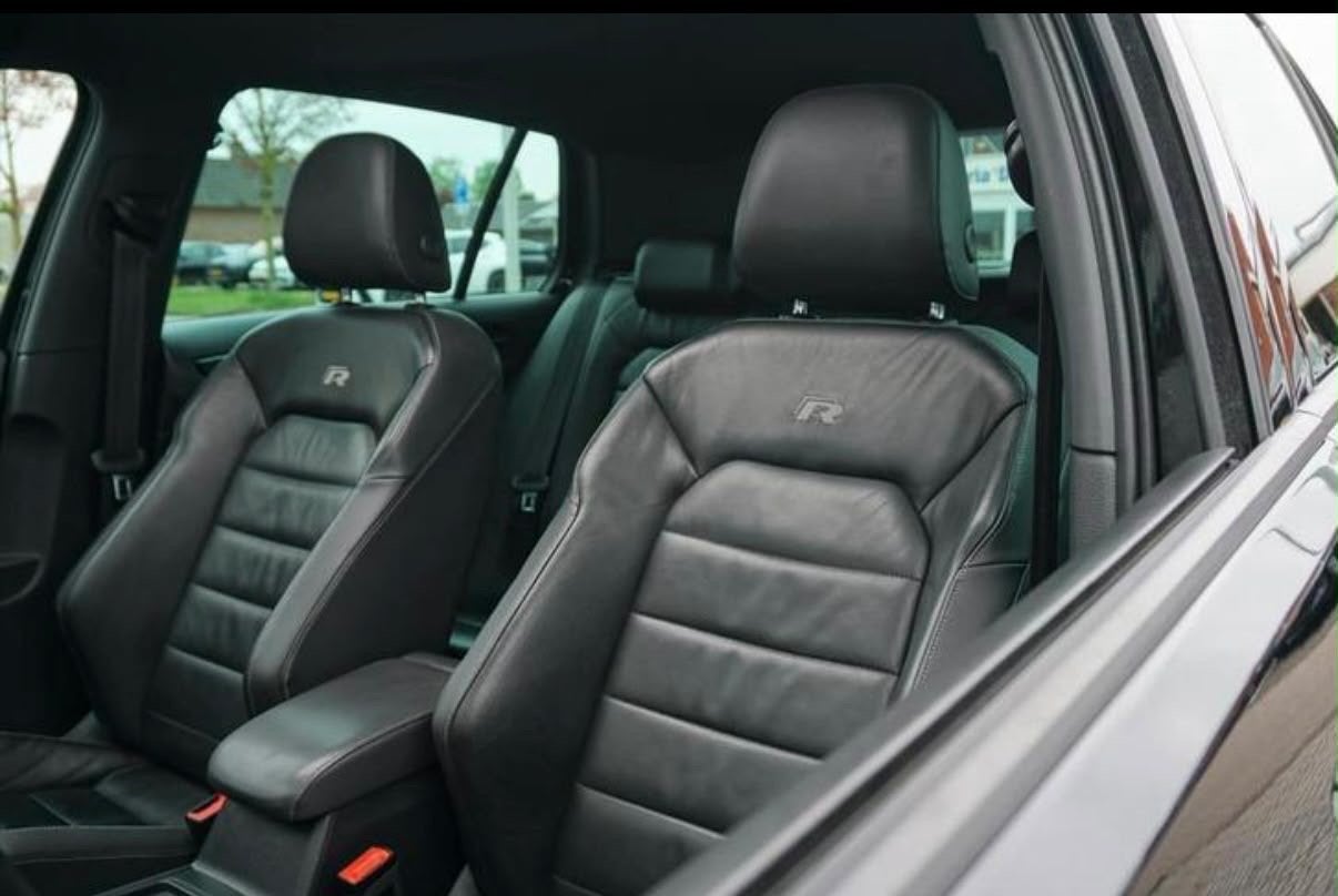 Foto 18 van Volkswagen Golf 2.0 TSI R 221KW 5D 4MOTION DSG 2014 Zwart