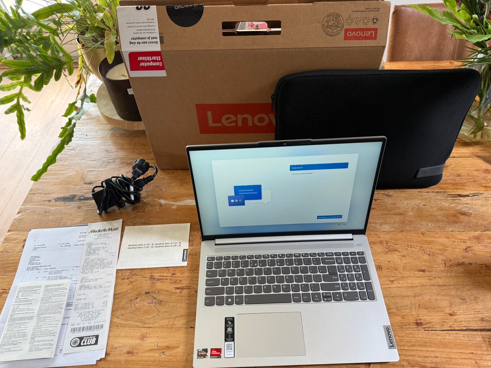 Lenovo IdeaPad Slim 5 16ABR8 Ryzen 5 – 16 inch – zeer netjes, Computers en Software, Ophalen, Zo goed als nieuw, 4 Ghz of meer