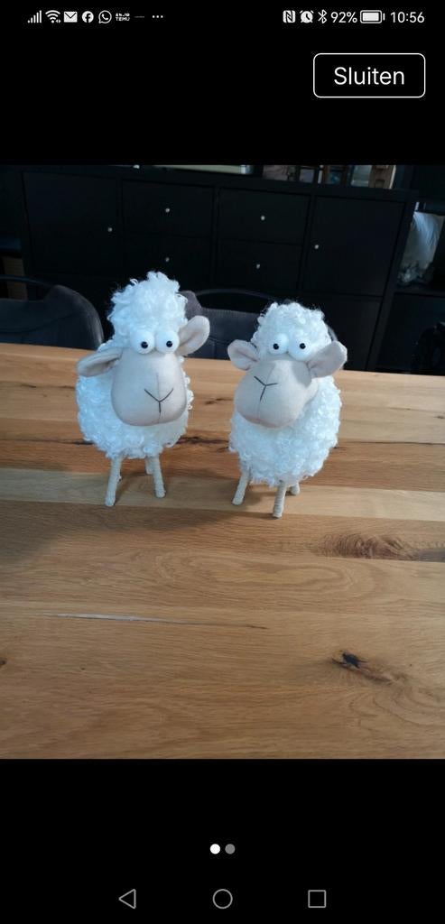 2 decoratieve schapen, Ophalen, Zo goed als nieuw