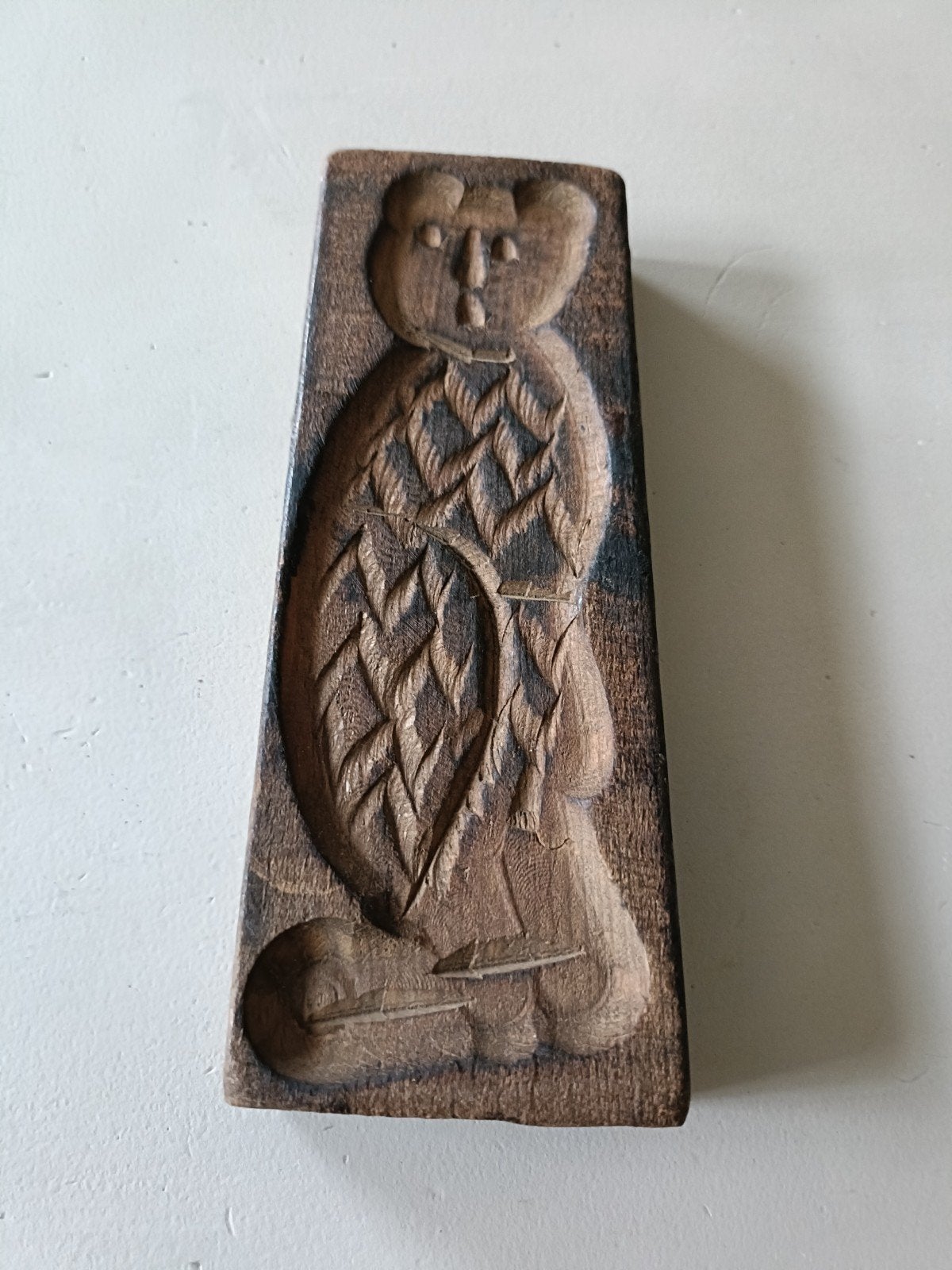 Speculaasplank met uil.
Handgestoken en nog in goede staat., Ophalen of Verzenden