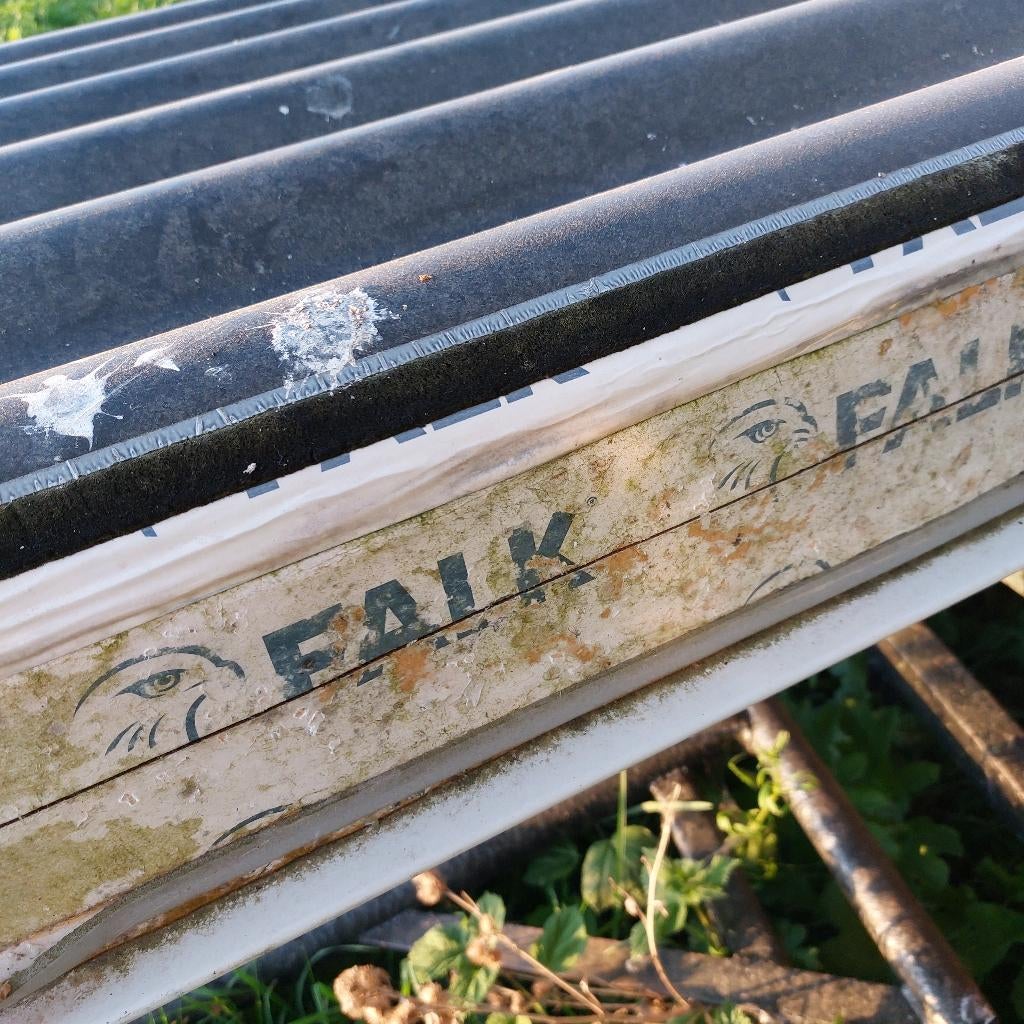 Geïsoleerde golfdakplaat Knauf bijna gratis, Ophalen, 10 tot 15 m², Zwart, Nieuw