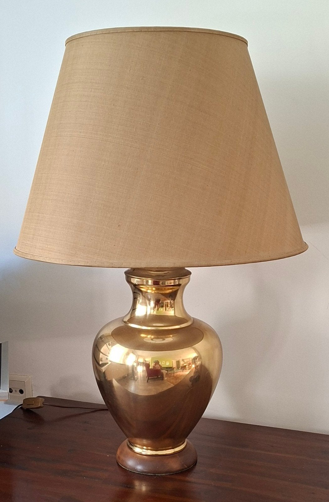 Messing tafellamp met houten voet en kap, Antiek en Kunst, Ophalen