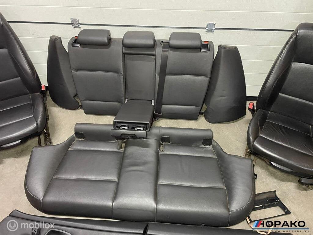BMW E91 3 serie Interieur zwart leder VERWARMD + gordijntjes, Auto-onderdelen, Interieur en Bekleding, Gebruikt, Einsteinlaan 5 rijswijk