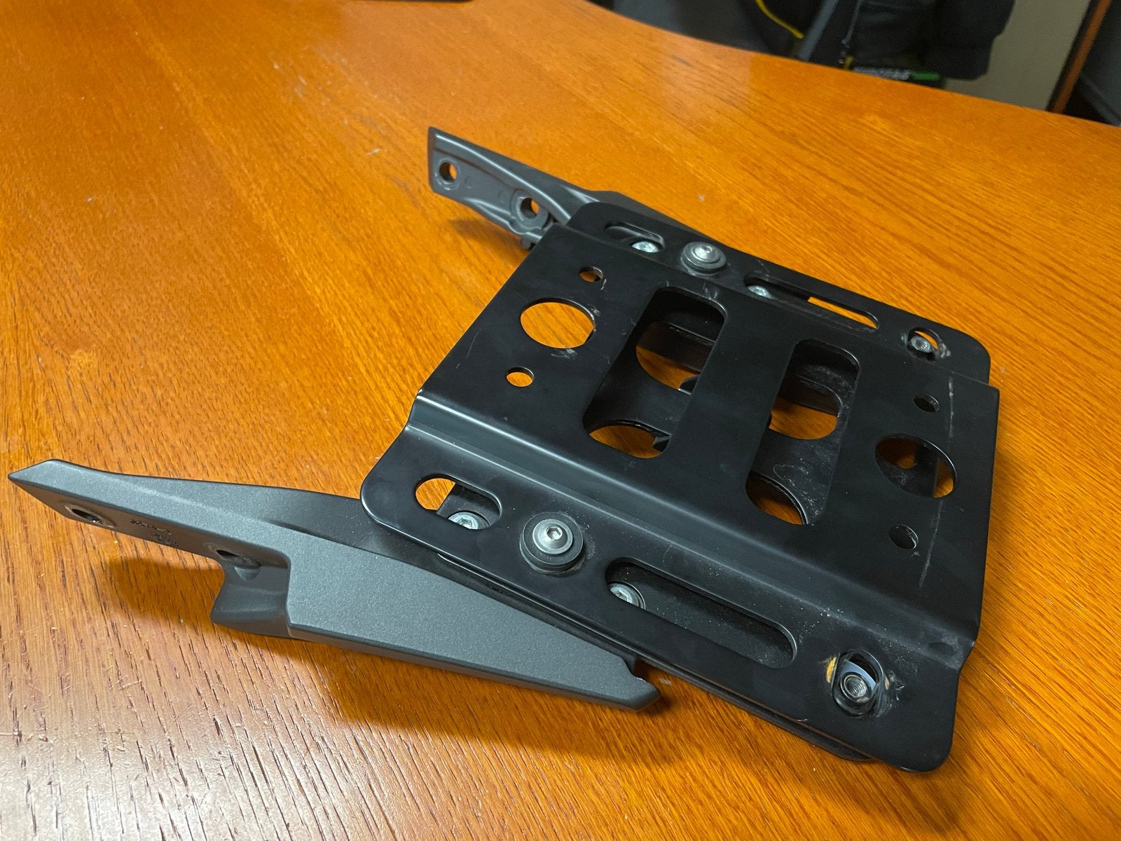 Topkoffer 47L Beugel voor Kawasaki Versys 650, Gebruikt, Ophalen of Verzenden, /, Motor centrum rijen
