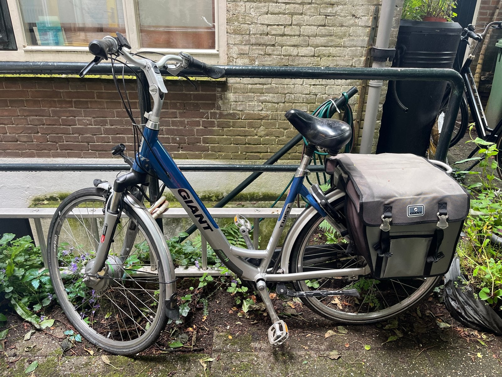 Giant Twist elektrische fiets met fietstassen, Velgrem, Versnellingen, 53 tot 56 cm, Gebruikt