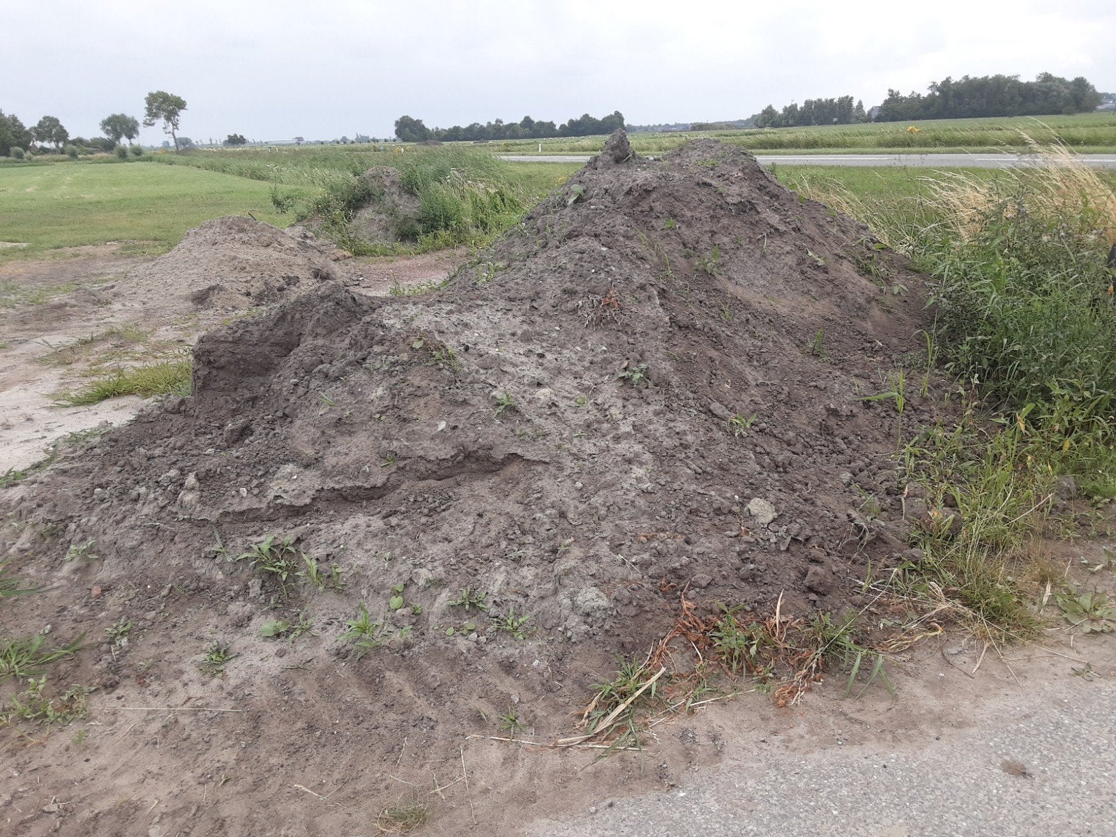 Grond voor aanvullen  zwarte grond, Tuin en Terras, Aarde en Mest, Ophalen of Verzenden, Tuinaarde
