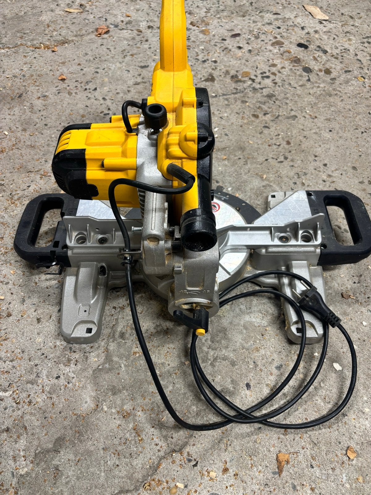 DeWalt Afkortzaag DWS774 + extra set nieuwe zaagbladen, Ophalen, Gebruikt, 70 mm of meer, Afkortzaag