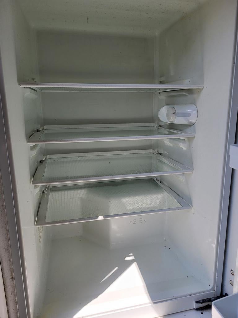 Gratis Siemens Koelkast - Compact en Betrouwbaar, 85 tot 120 cm, 100 tot 150 liter, Ophalen of Verzenden, 45 tot 60 cm