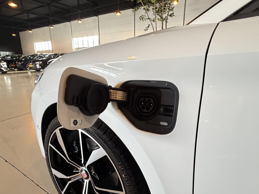 SEAT Leon Sportstourer 1.4 TSI FR e-Hybrid Plug-IN! Led|Came, Auto's, Seat, 1556 kg, Gebruikt, 4 cilinders, Met garantie (alle)