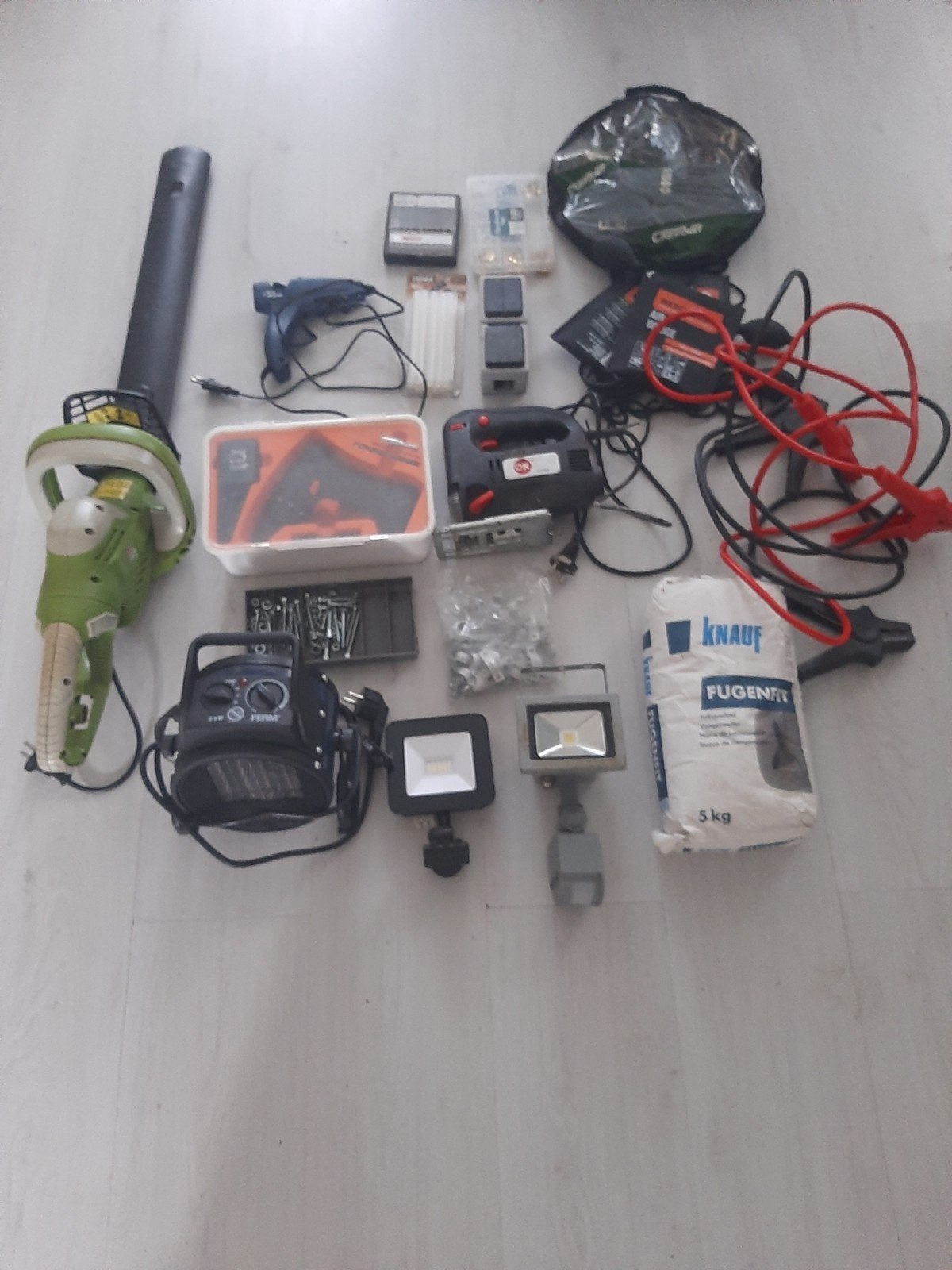 Diverse gereedschap, Ophalen
