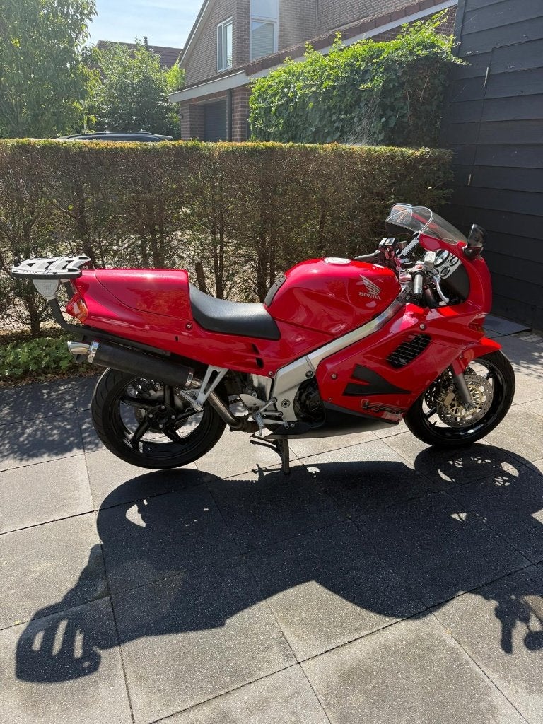 Honda VFR750F ( VFR 750 F ), Motoren, 750 cc, Sportuitlaat, 4 cilinders, Gebruikt