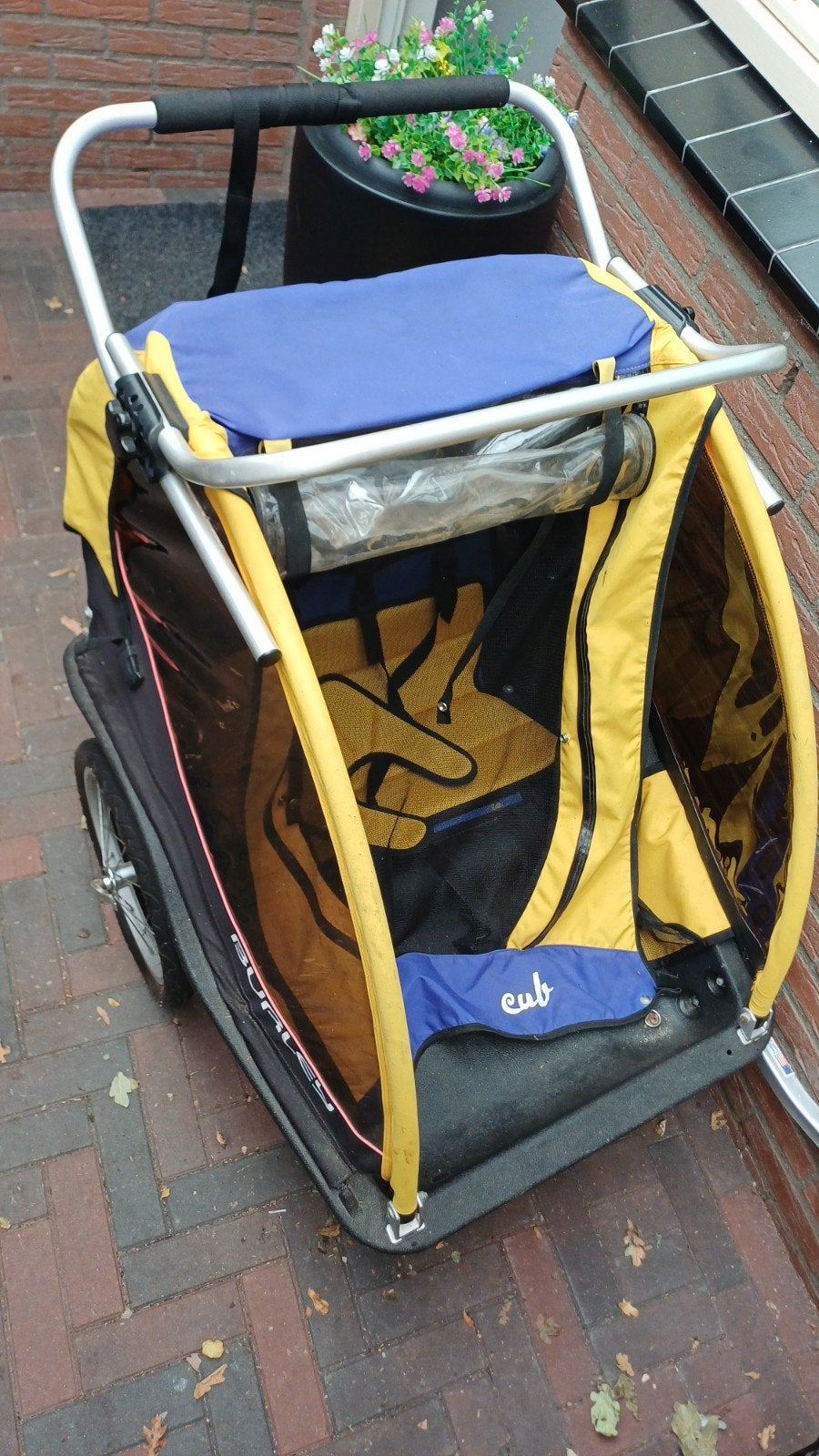Burley fietskar, Ophalen, Gebruikt, Kinderkar