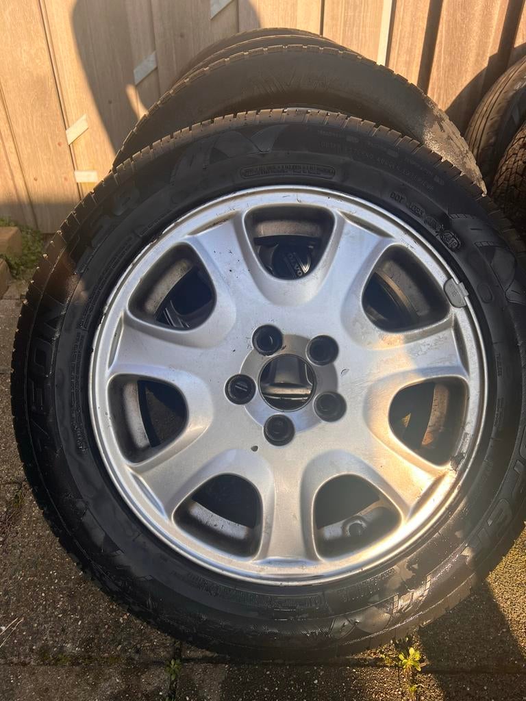 4 Volvo 16 inch velgen naaf 65.1 mm, Auto-onderdelen, Banden en Velgen, Ophalen, Gebruikt, 16 inch, Banden en Velgen
