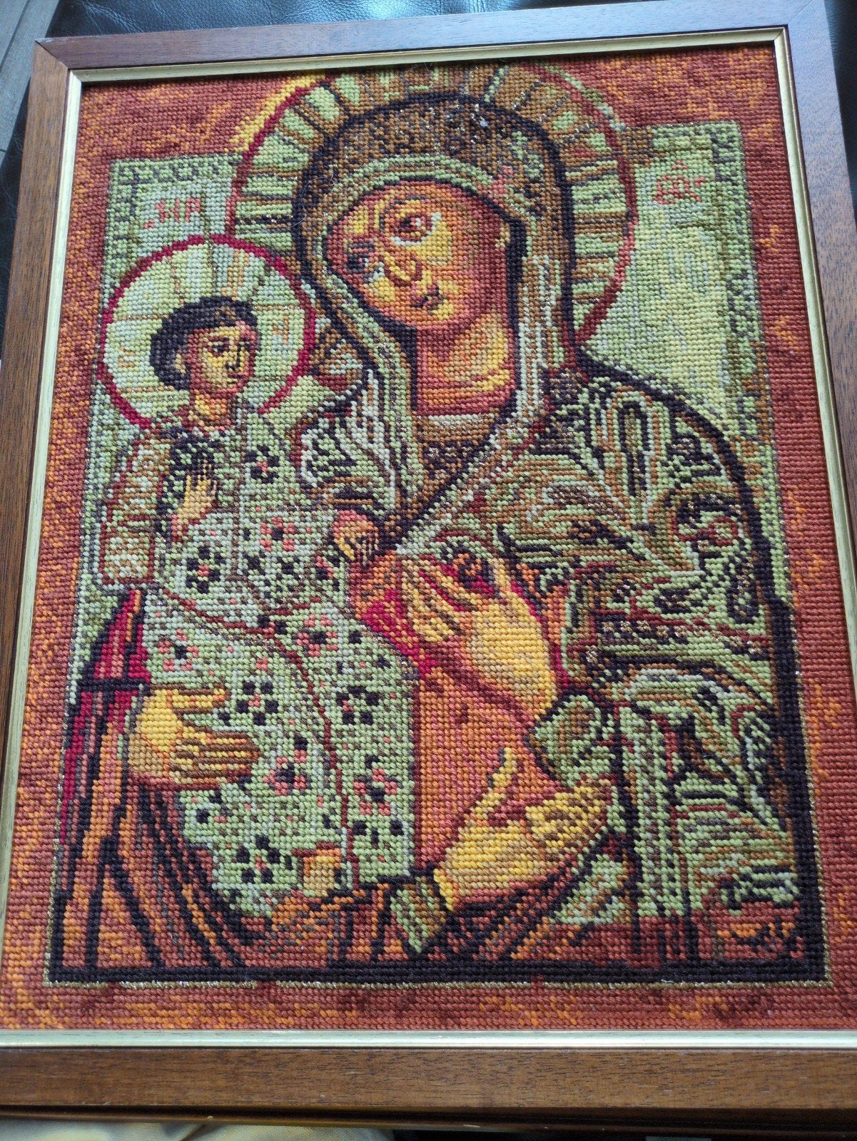 Geborduurd icoon van Maria met kind in lijst, Ophalen of Verzenden, Zo goed als nieuw, Handborduren, Overige typen