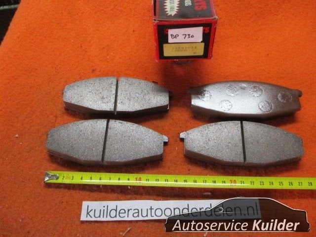 Remblokken voorzijde Nissan 280ZX Patrol Cabstar  Nipparts B, -, -, Nieuw, Ophalen of Verzenden