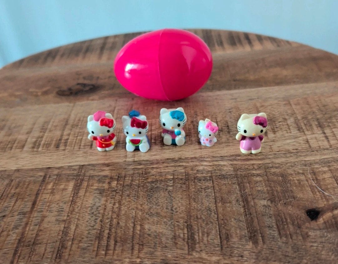 Hello Kitty Figuurtjes - Set van 5 met Verrassingsei, Ophalen, Gebruikt