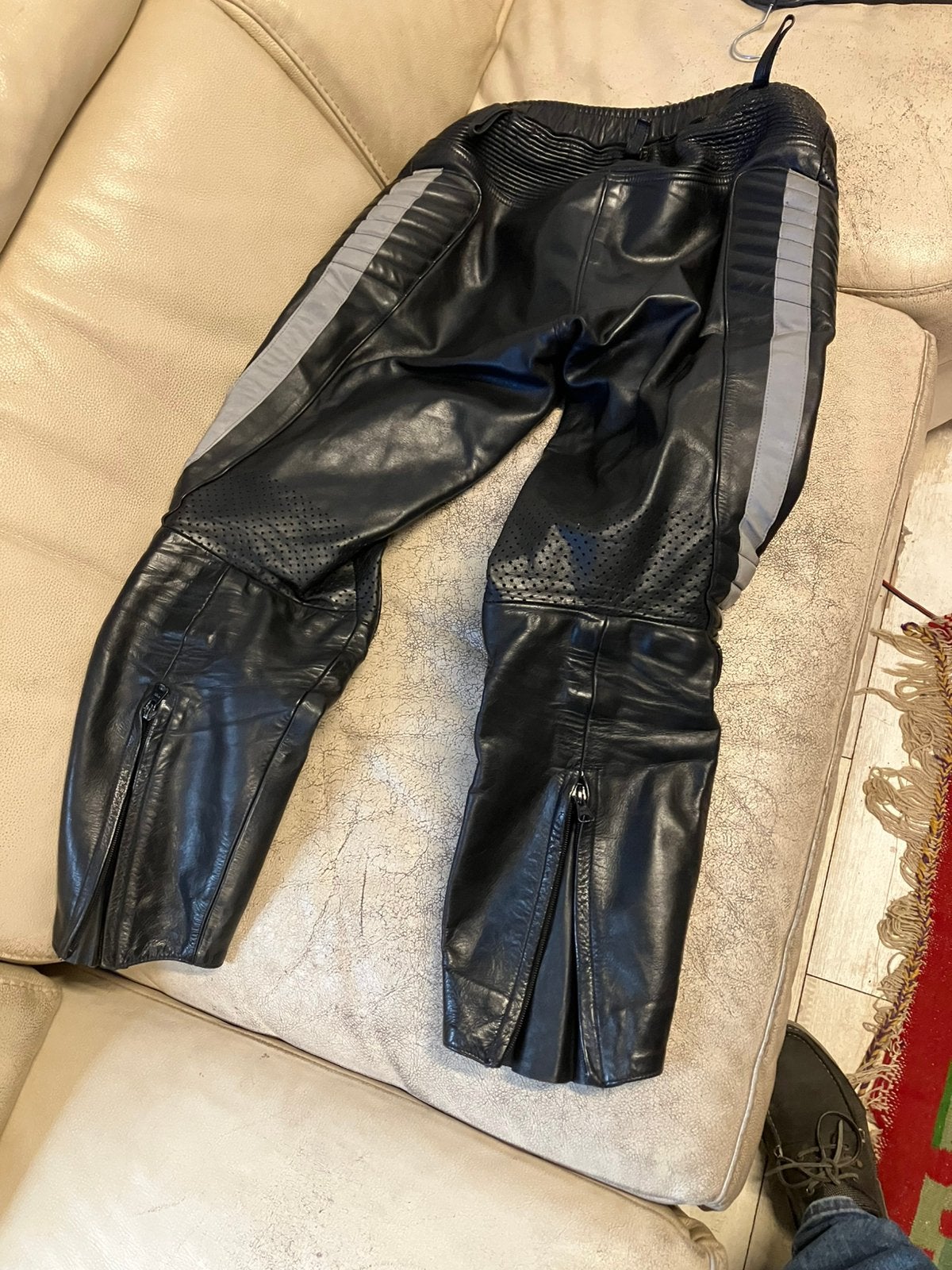 Top Skin Damen Leathers zomer politiebroek leder maat 56, Broek | leer, Heren, Top Skin, Ophalen of Verzenden