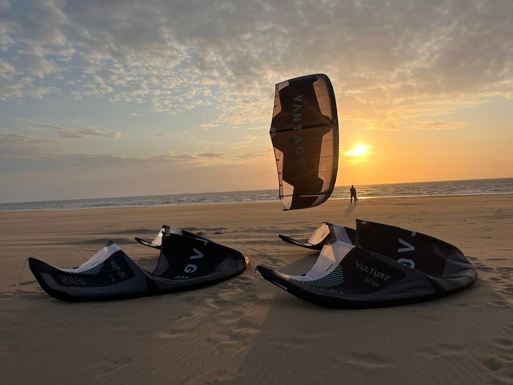 Vantage Vulture gen4 8m & 10m incl. Bar, Watersport en Boten, Kitesurfen, Ophalen, Gebruikt, 8 m², Geen board