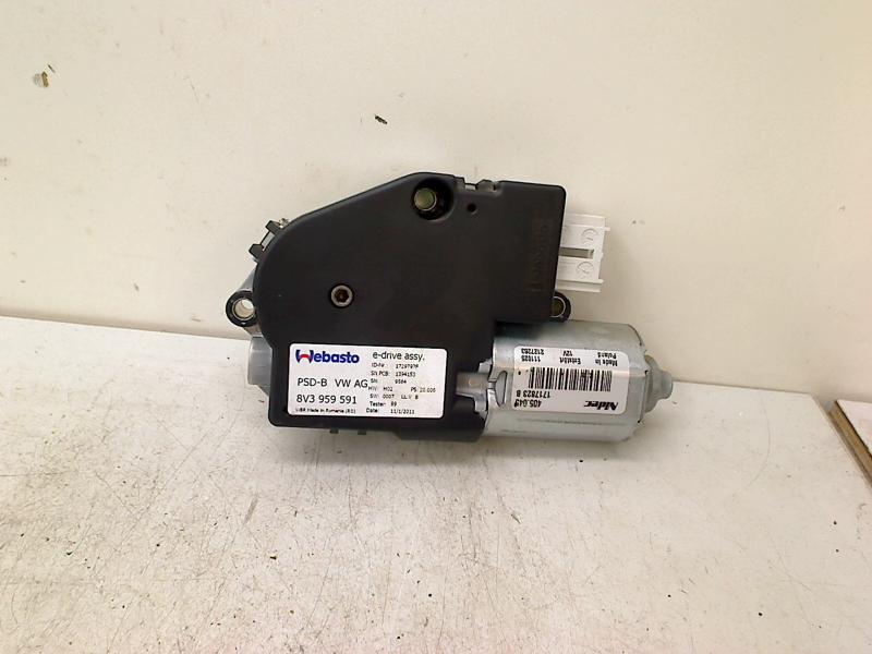 Schuifdak Motor Audi A3 Sportback (8VA/8VF) 2012 8V3959591, Auto-onderdelen, Carrosserie en Plaatwerk, Audi, Gebruikt