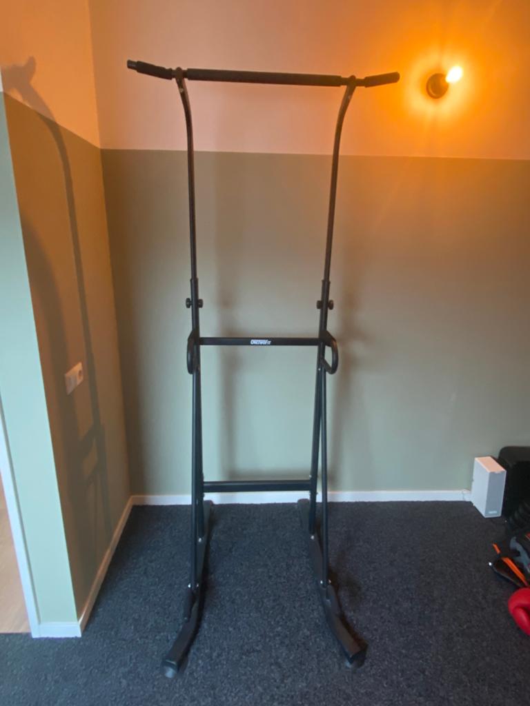 Power Tower dip station & pull-up bar, Sport en Fitness, Fitnessmaterialen, Ophalen, Zo goed als nieuw, Oprekstang