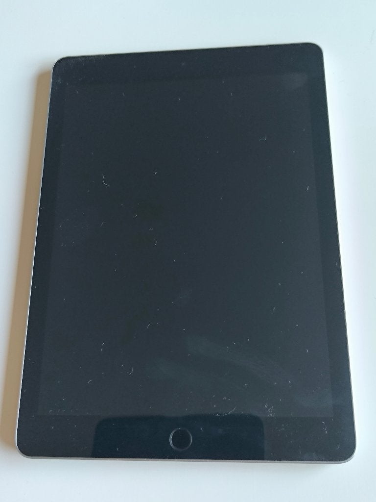 iPad 6e generatie Grijs 128GB - iOS 17.7 met lichte sporen, Gebruikt, Apple iPad, 128 GB, Grijs