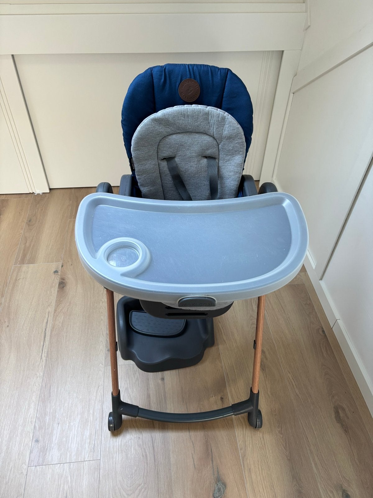 Maxi-Cosi Minla Meegroeistoel met eetblad en gordel, Kinderen en Baby's, Kinderstoelen, Ophalen, Zo goed als nieuw, Meegroeistoel