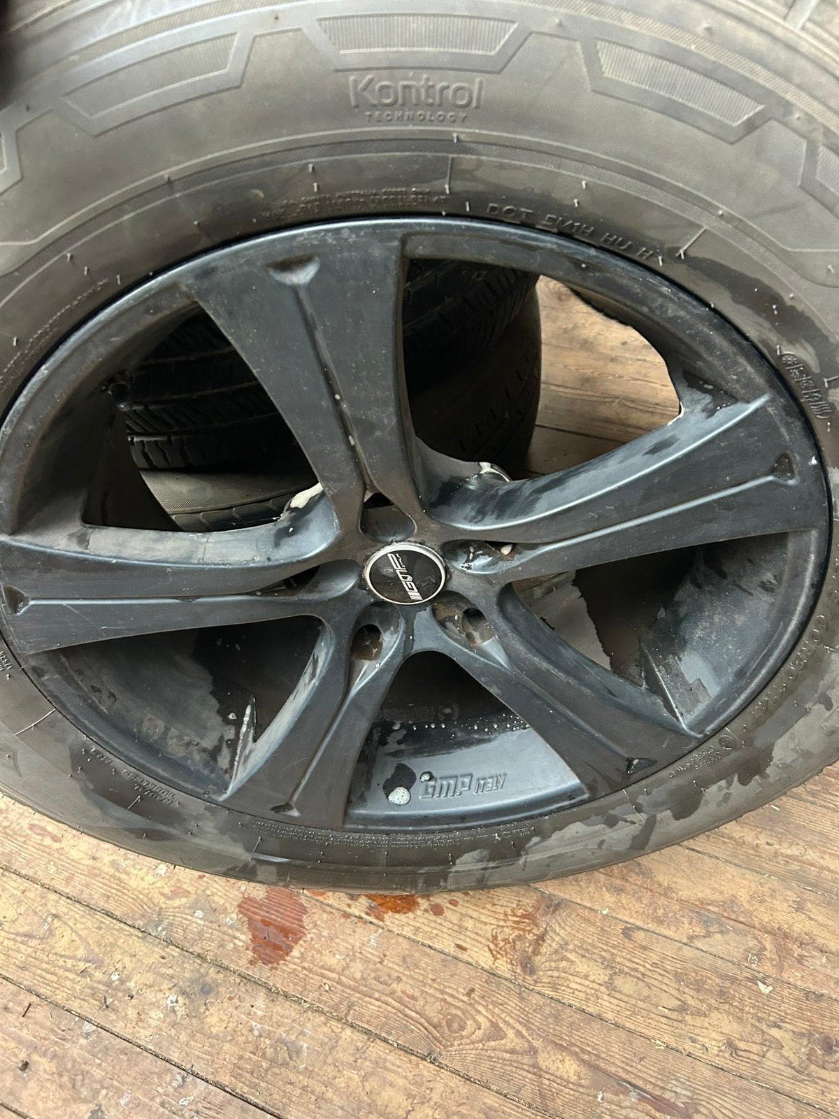 4 Velgen en banden 275/60 R20 voor Toyota Tundra, Ophalen, Gebruikt, 275 mm, Banden en Velgen