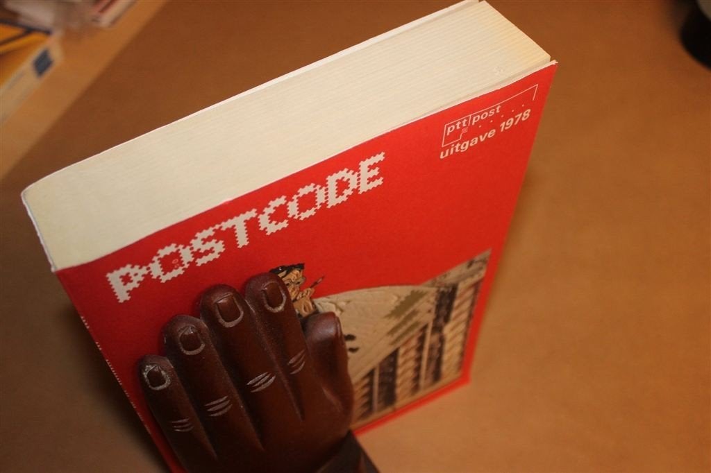 Postcode 1978 — 1e Nederlandse Postcodeboek Als Nieuw, Ophalen of Verzenden, Zo goed als nieuw