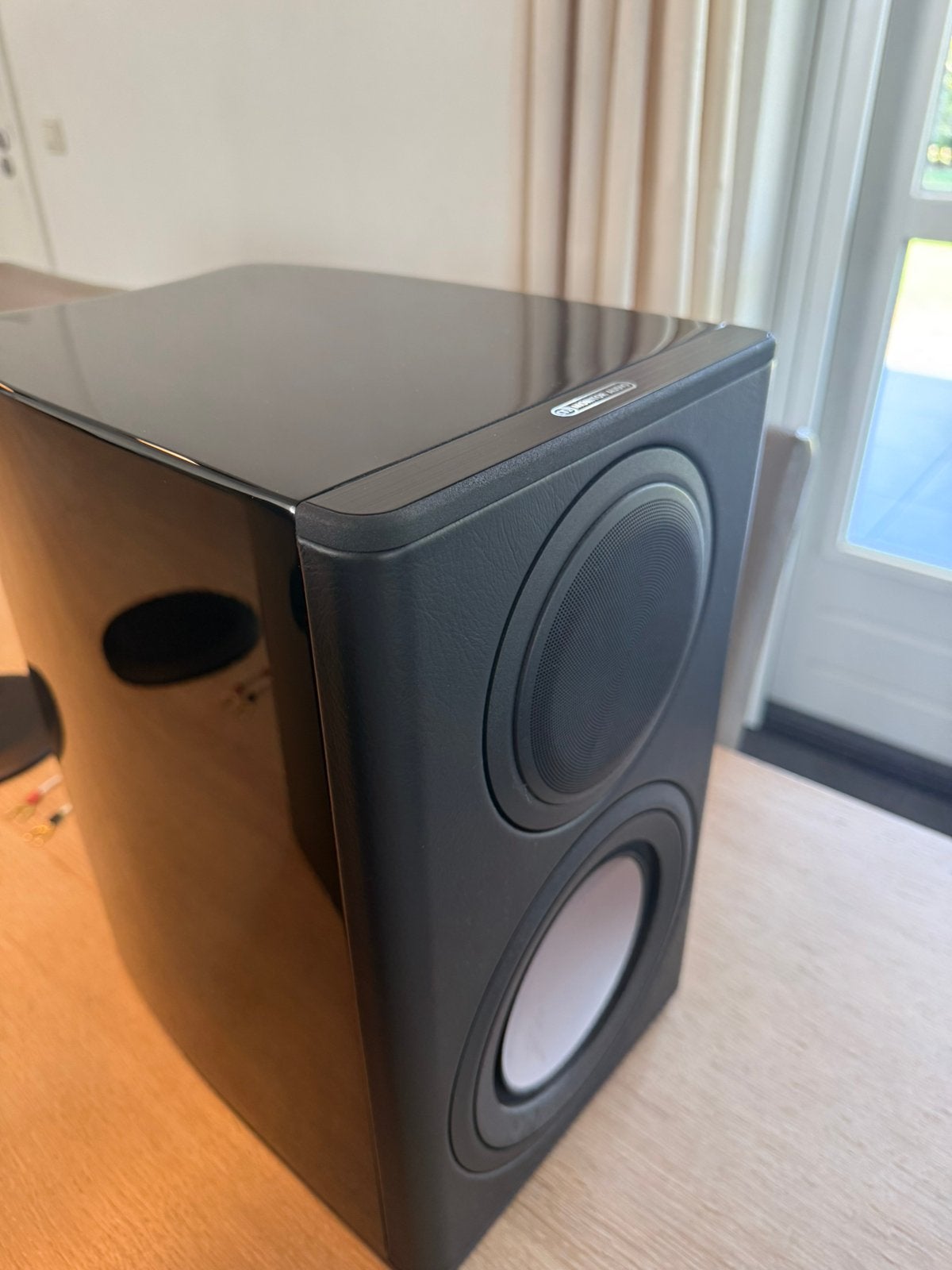 Foto 3 van Monitor Audio Platinum PL100V2 Piano Black