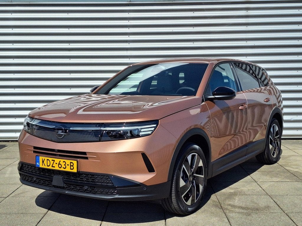 Opel Grandland 1.2 Turbo Hybrid Business Edition | Panoramad, Auto's, Opel, 145 pk, Gebruikt, 1199 cc, Automatische klimaatregeling