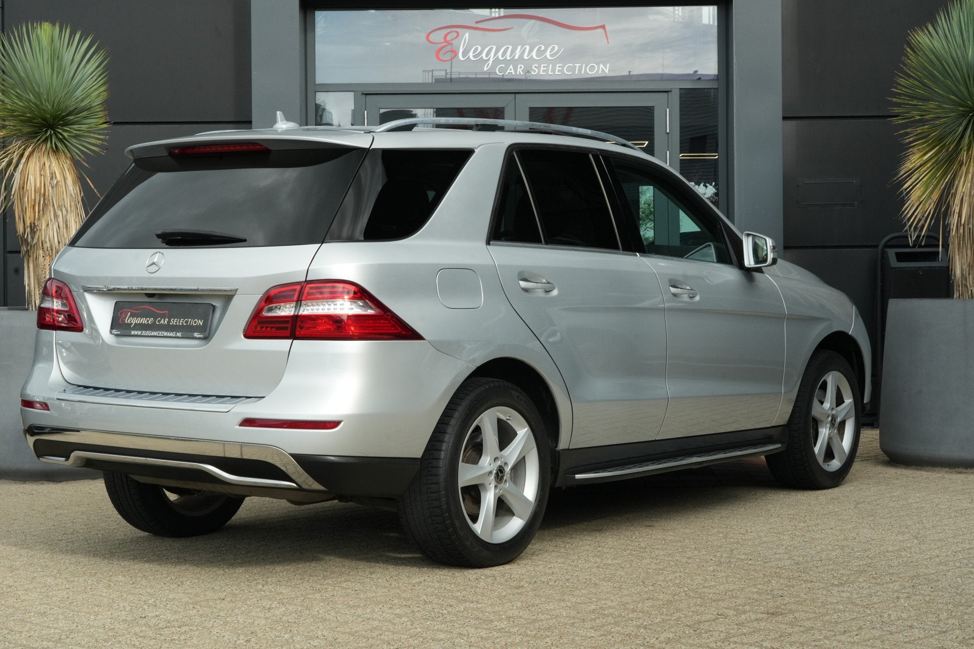 Mercedes-Benz M-Klasse 350 | 306PK | Schuifdak | Leder | Cam, Auto's, Automaat, Euro 5, Gebruikt, Zwart