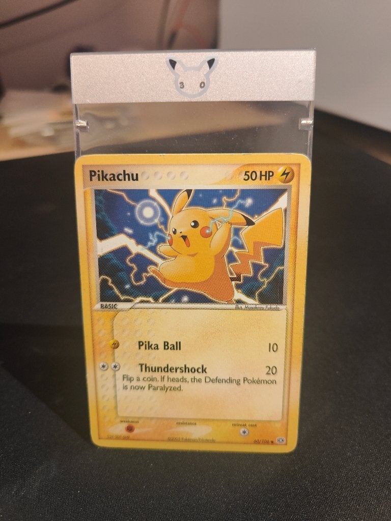 [Pokémon] Pikachu EX Emerald, Ophalen of Verzenden, Nieuw, Losse kaart