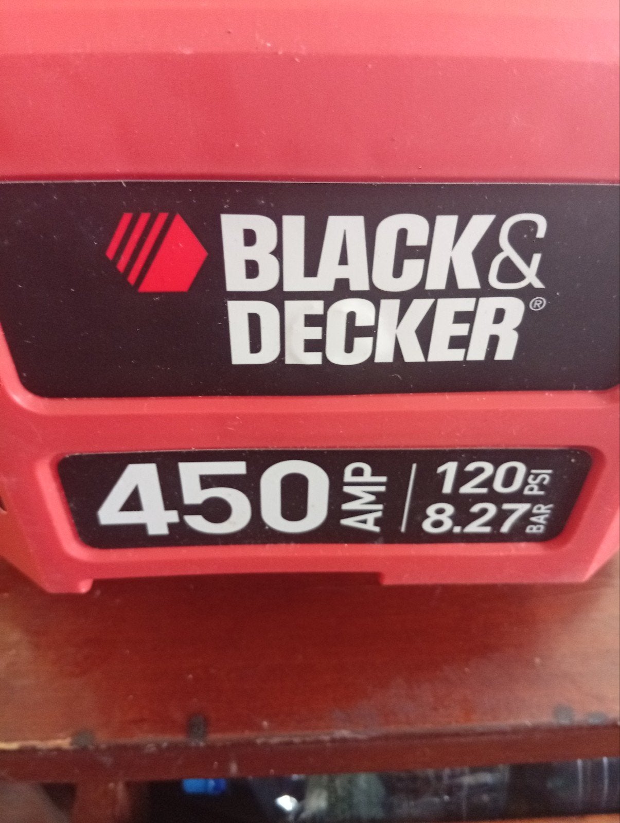 Black & Decker Accu Jumpstarter 450 Amp met Compressor, Auto diversen, Ophalen of Verzenden, Gebruikt