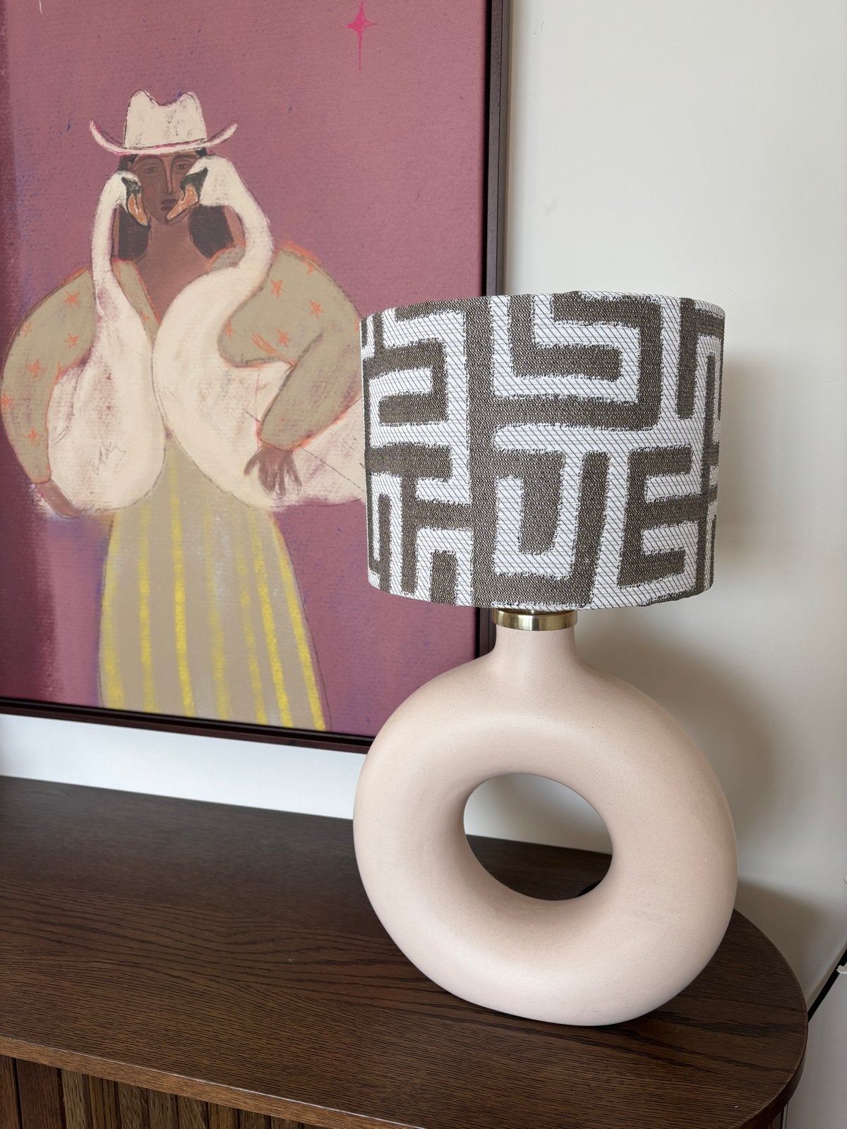 Nieuw zelfgemaakte lampenkap met uniek patroon, Huis en Inrichting, 25 cm, Tafellamp, Verzenden, Rond