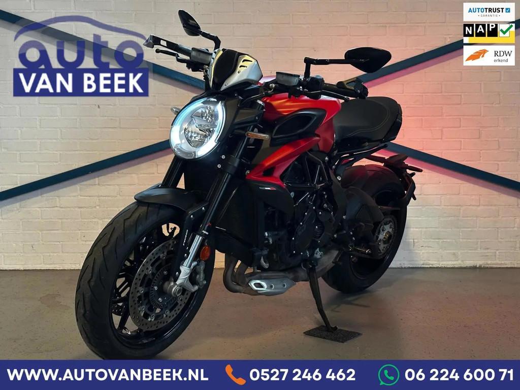 MV Agusta Tour Dragster 800 Rosso quikshift ,c € 11.950,00, Motoren, Motoren | MV Agusta, Bedrijf, Traction Control, Sport