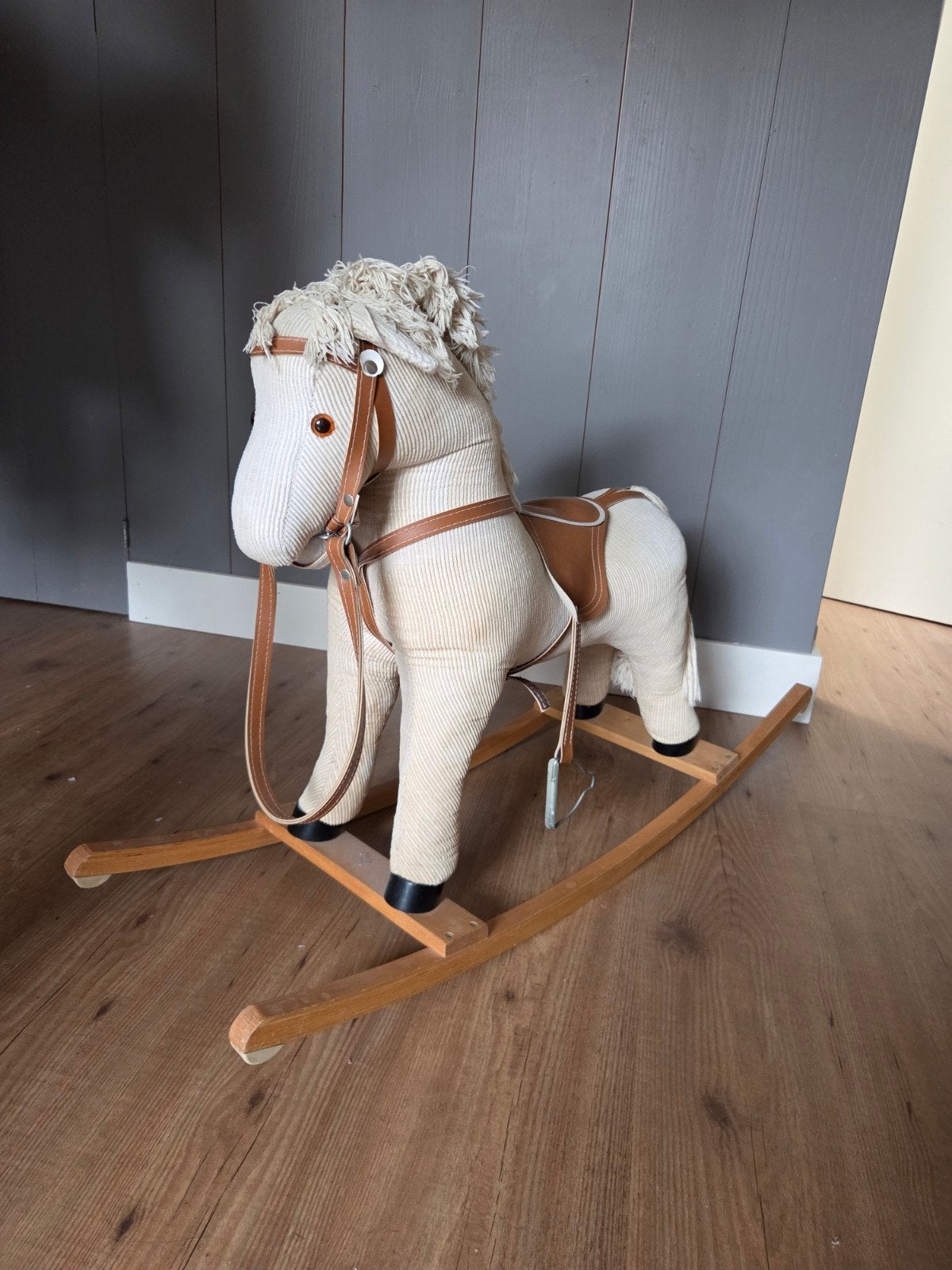 Schattig hobbelpaard voor uren speelplezier, Ophalen