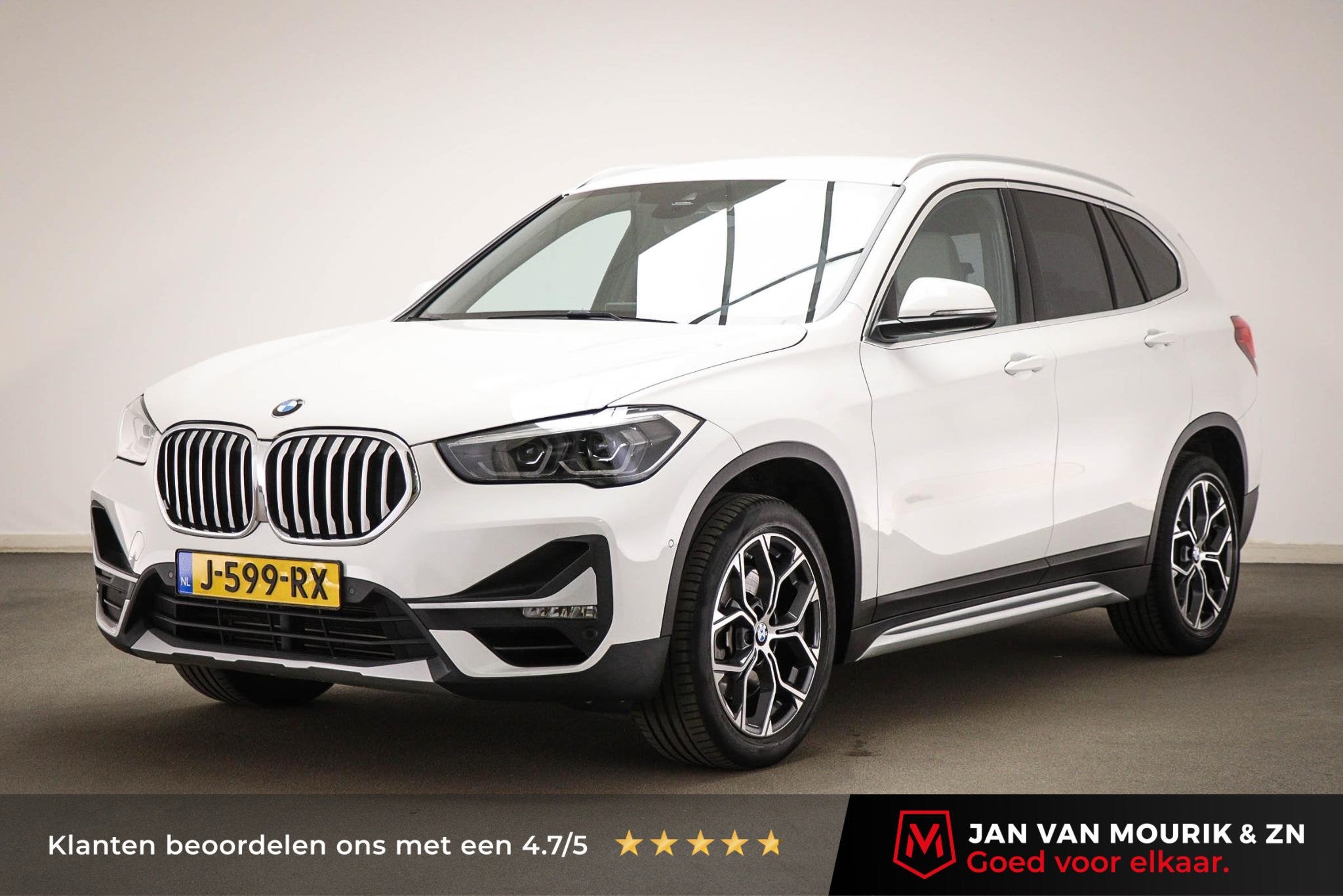 BMW X1 sDrive20i VDL Nedcar Edition | AUDIO MEDIA / PARKING, 1998 cc, Met garantie (alle), Wit, Bedrijf