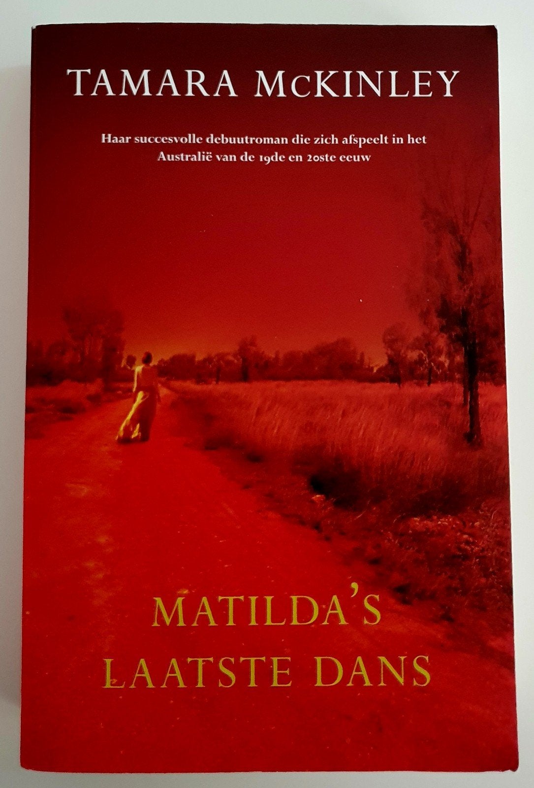 T. McKinley - Matilda's laatste dans, Ophalen of Verzenden, Zo goed als nieuw, T. McKinley