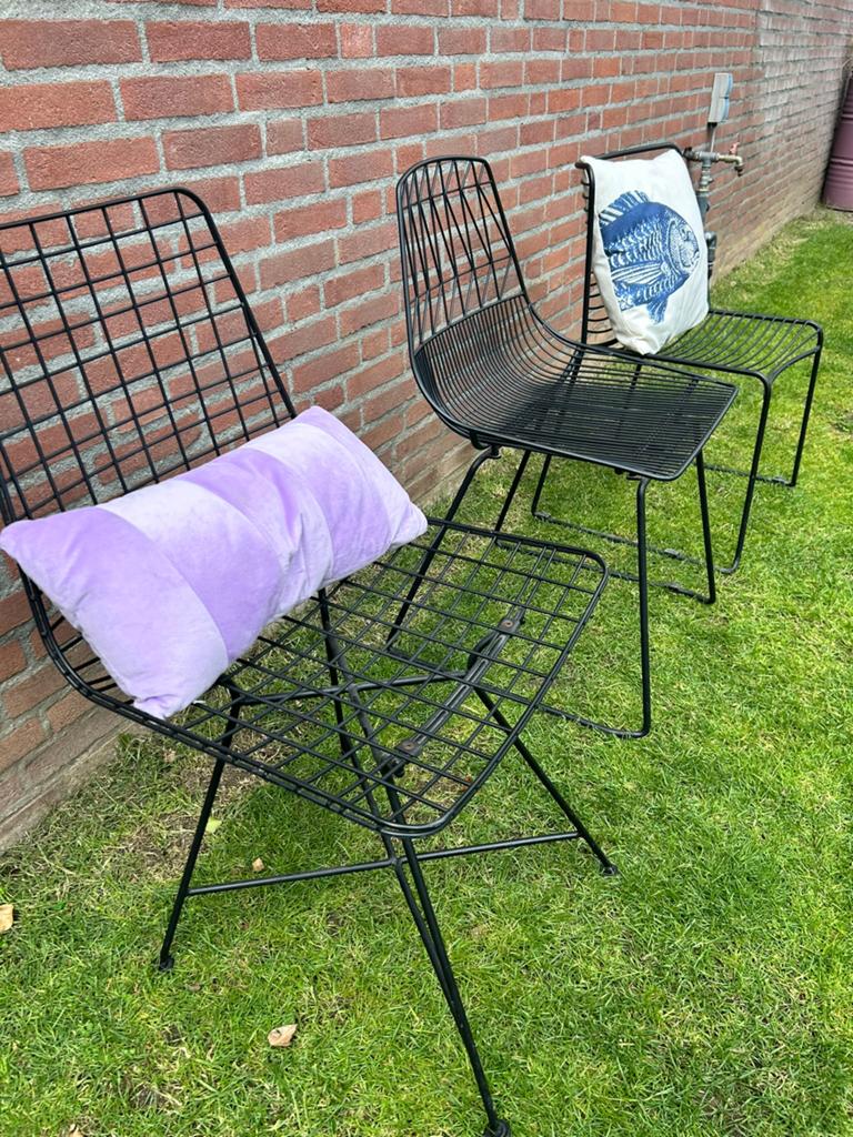 3 zwarte metalen stoelen (excl. kussens), Huis en Inrichting, Stoelen, Ophalen, Gebruikt, Drie, Zwart
